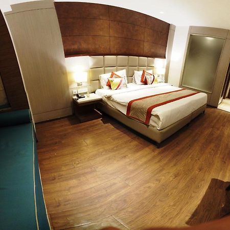 Lemonwood Suites By F9 Hotels - Trivoli Garden Chhatarpur نيودلهي المظهر الخارجي الصورة