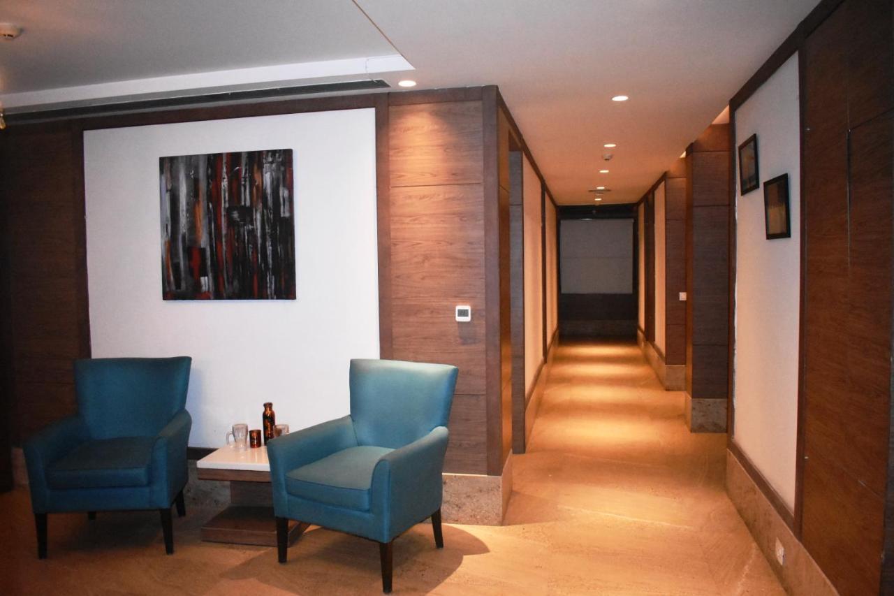 Lemonwood Suites By F9 Hotels - Trivoli Garden Chhatarpur نيودلهي المظهر الخارجي الصورة