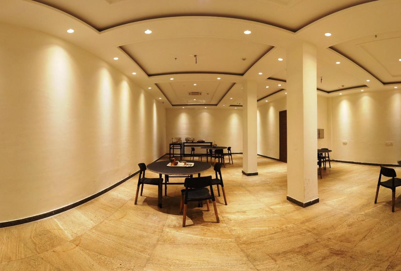 Lemonwood Suites By F9 Hotels - Trivoli Garden Chhatarpur نيودلهي المظهر الخارجي الصورة