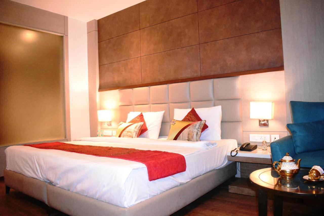 Lemonwood Suites By F9 Hotels - Trivoli Garden Chhatarpur نيودلهي المظهر الخارجي الصورة
