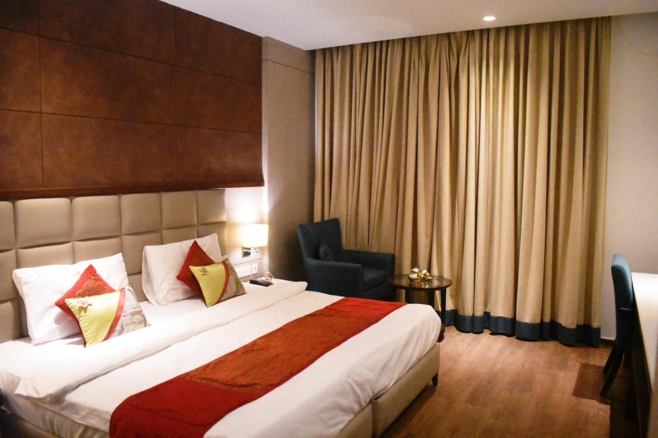 Lemonwood Suites By F9 Hotels - Trivoli Garden Chhatarpur نيودلهي المظهر الخارجي الصورة