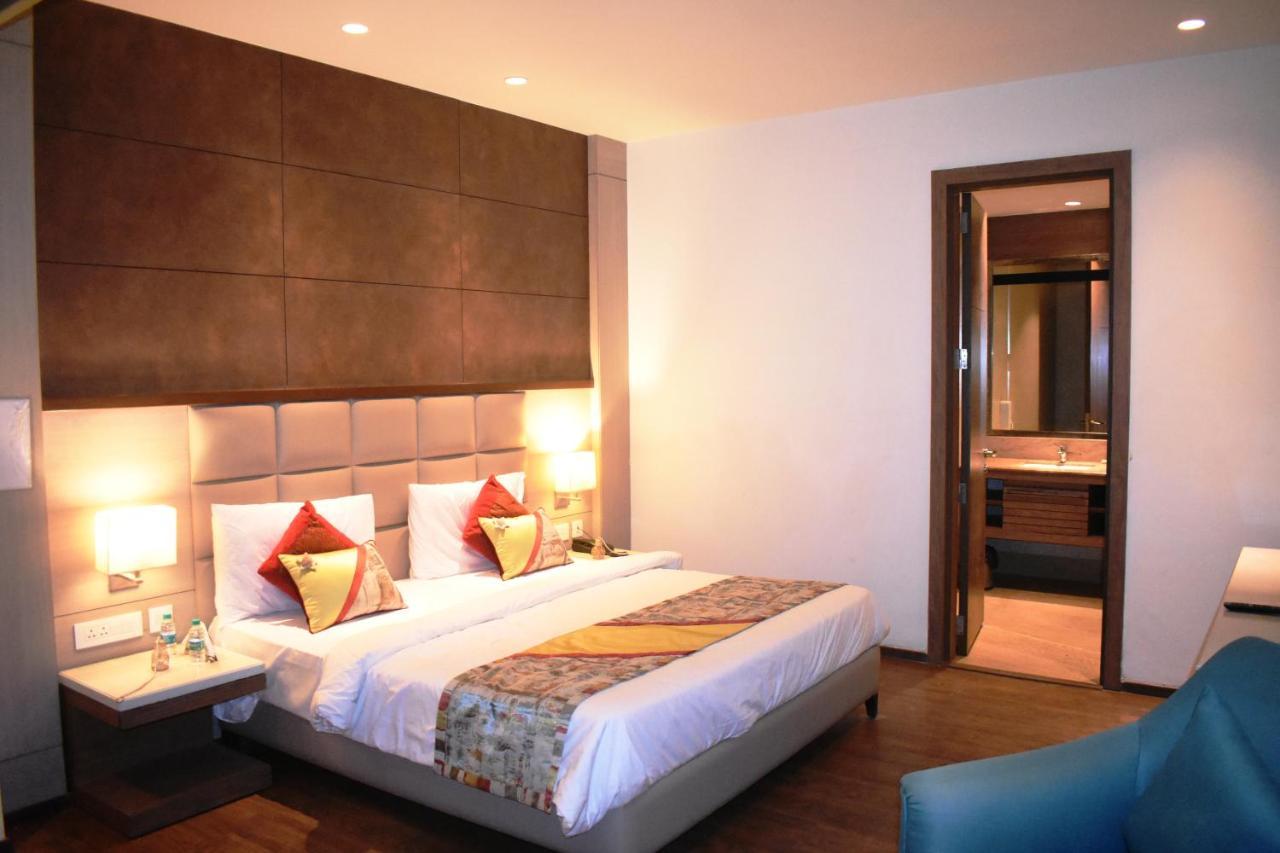 Lemonwood Suites By F9 Hotels - Trivoli Garden Chhatarpur نيودلهي المظهر الخارجي الصورة