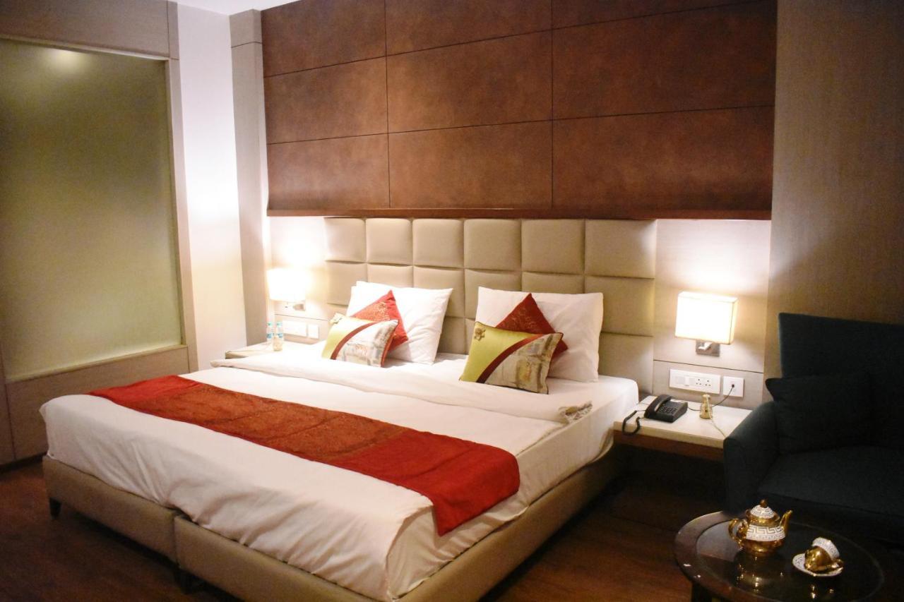Lemonwood Suites By F9 Hotels - Trivoli Garden Chhatarpur نيودلهي المظهر الخارجي الصورة