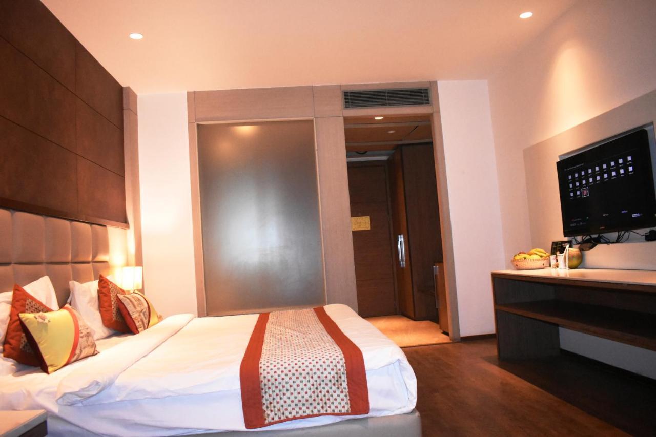 Lemonwood Suites By F9 Hotels - Trivoli Garden Chhatarpur نيودلهي المظهر الخارجي الصورة