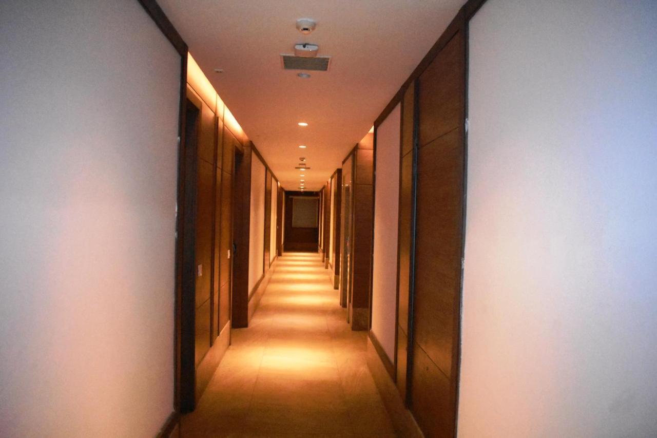 Lemonwood Suites By F9 Hotels - Trivoli Garden Chhatarpur نيودلهي المظهر الخارجي الصورة