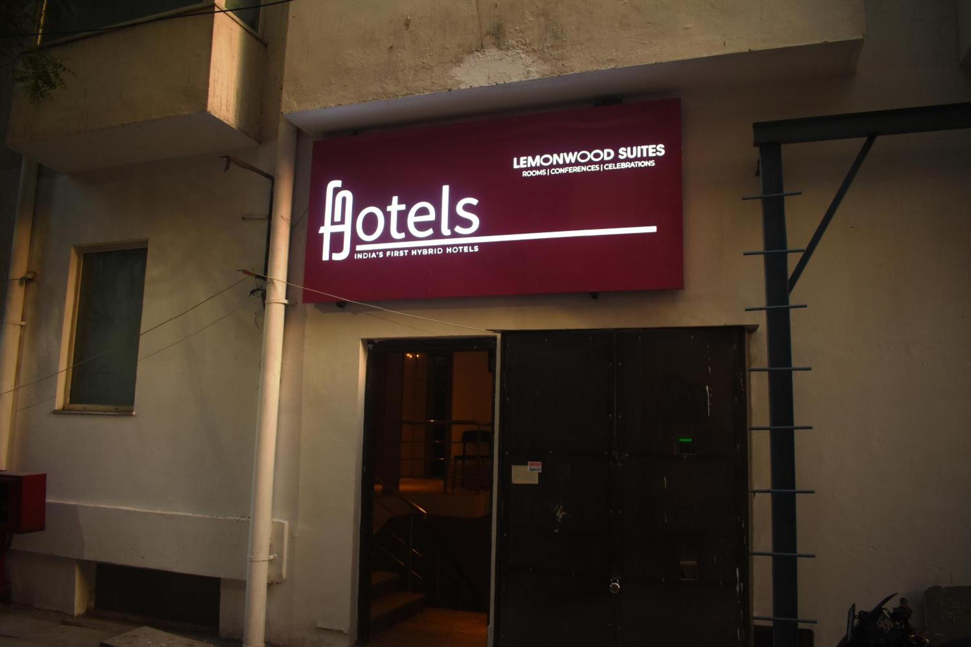 Lemonwood Suites By F9 Hotels - Trivoli Garden Chhatarpur نيودلهي المظهر الخارجي الصورة