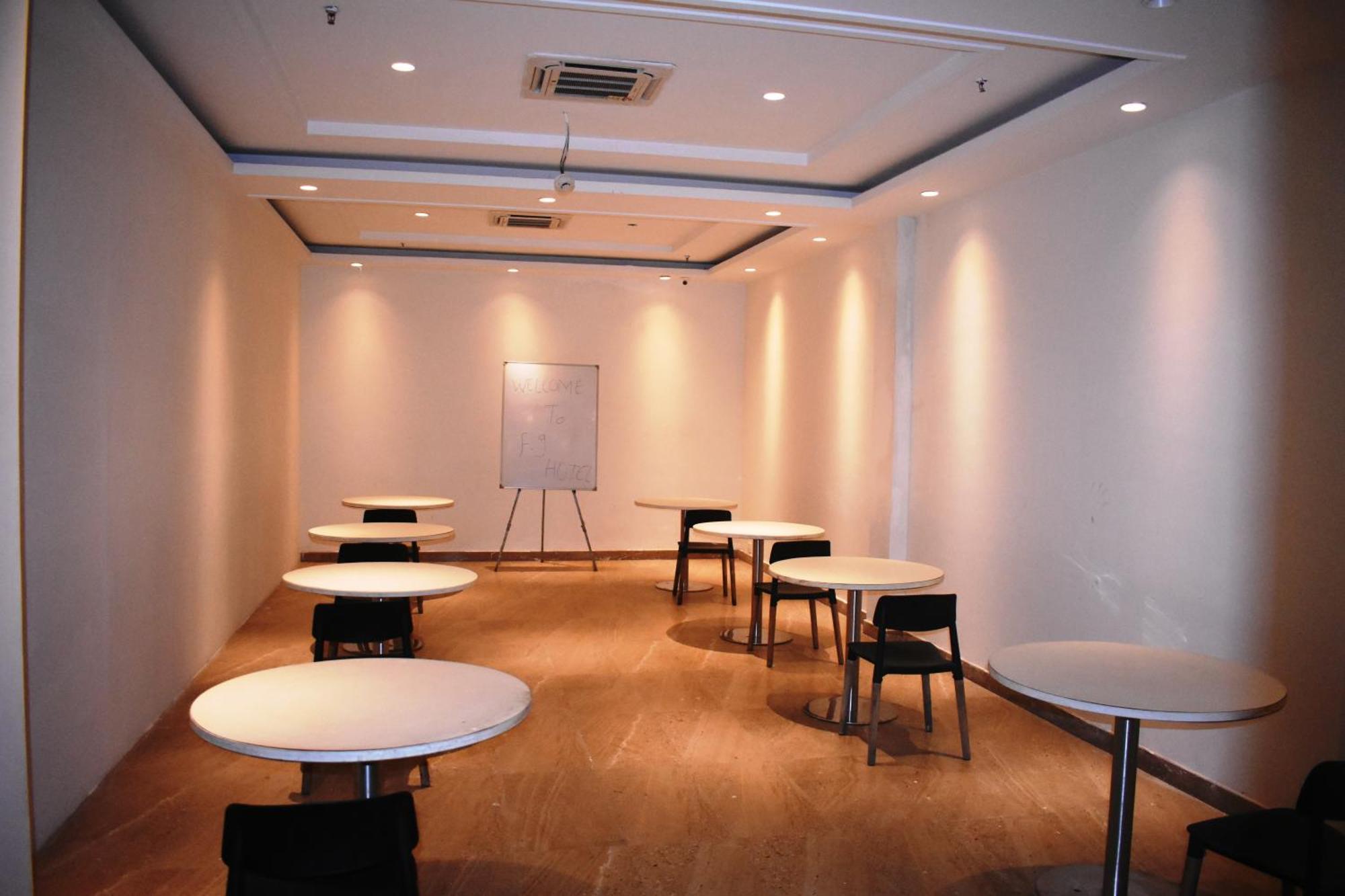Lemonwood Suites By F9 Hotels - Trivoli Garden Chhatarpur نيودلهي المظهر الخارجي الصورة